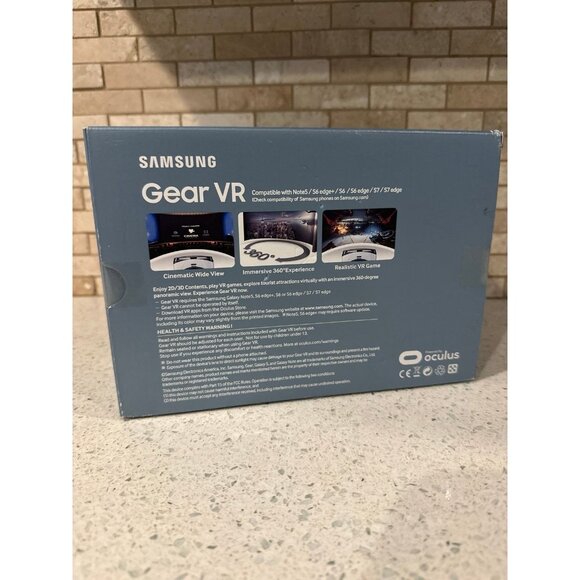 Samsung Gear‎ VR Oculus Virtual Reality Headset for Note5 S6 edge+ S7 nib - Picture 2 of 3